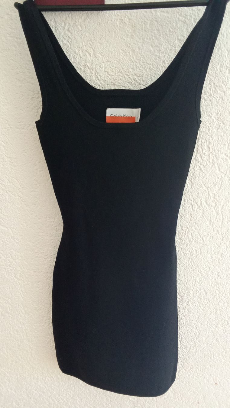 Calvin Klein Kleider: Robe noire sans manches Calvin Klein taille S – Gebraucht aus Boulens von m17_7jc7 1