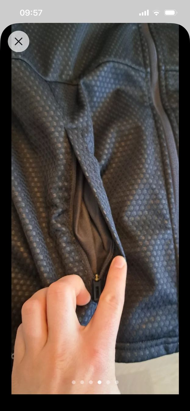 Adidas Giacche: Adidas Laufjacke Softshell Grösse M Damen – Usato da Hombrechtikon venduto da Kaatja 5