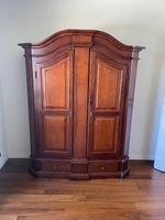 Armoire antiquité 2 portes cerisier/noyer