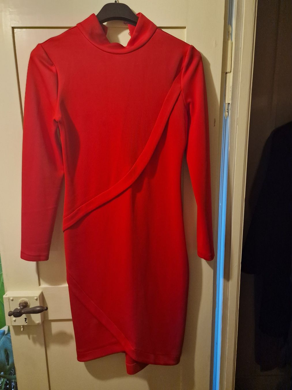 Kleider: Kleid Rot G36 – Neu (gemäss Beschreibung) aus Oberuzwil von ftaki 1