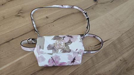 Guess - Handtasche und Bauchtasche 2 in 1 NEU