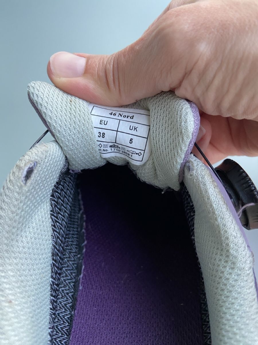 46 Nord Scarpe per ragazze: 46 Nord Trekkingschuhe 38, waterproof  – Usato da Luzern venduto da Nordischkind 2