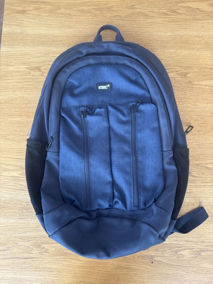 Sacs à dos: Rucksack Ktec dunkelblau guter Zustand – D'occasion à Zuerich par Rufab