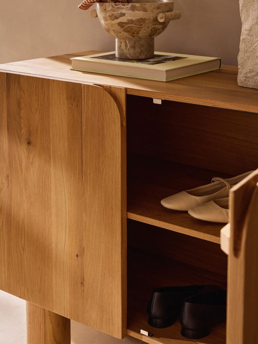 Westwing Cassettiere: Sideboard Cadi aus Eichenholz  Westwing CHF 1’649-60% – Nuovo (secondo la descrizione) da Otelfingen venduto da Yvonne_Outlet 8