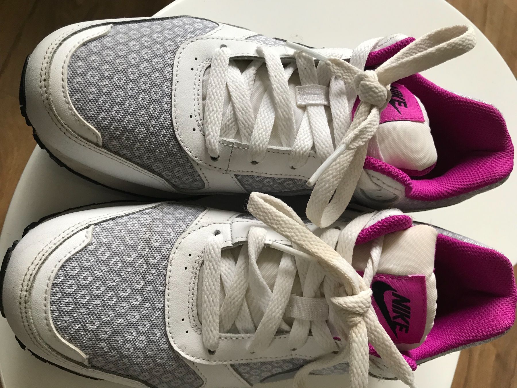 Nike Damenschuhe: Sneaker – Gebraucht aus Lotzwil von lan_qr2y 1