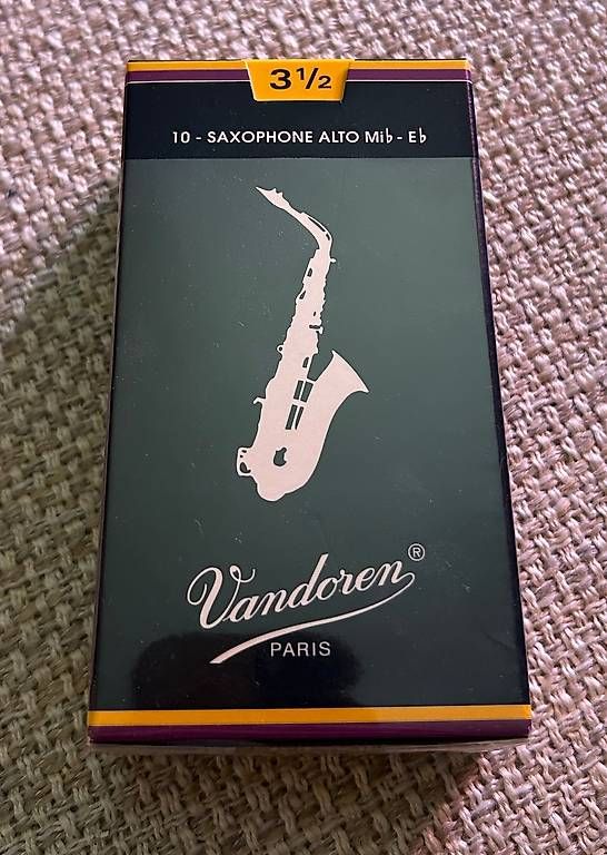 Vandoren Strumenti musicali: Anches Saxophone Alto - Vandoren 3.5 – Nuovo e nell'imballaggio originale da Lausanne venduto da Mazar1