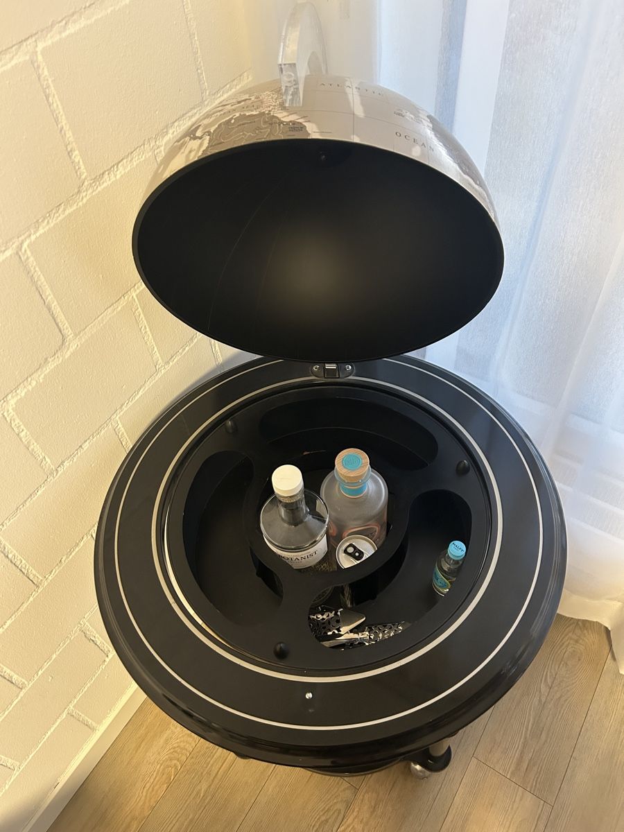 Sonstige Dekorationen & Accessoires: Globus Barwagen / Minibar auf Rollen – Gebraucht aus Zug von 9bn2K3 1