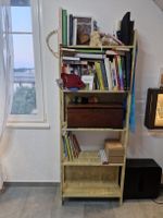 Bücherregal