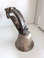 Petite Cloche ancienne en laiton