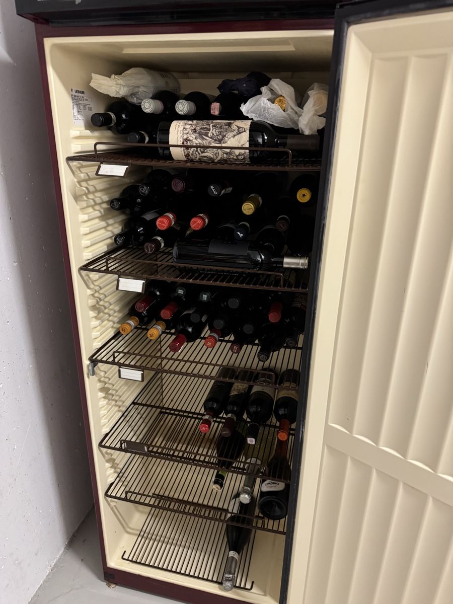 Liebherr Frigoriferi: Weinkühlschrank Liebherr gebraucht – Usato da Oftringen venduto da Trainer90 2