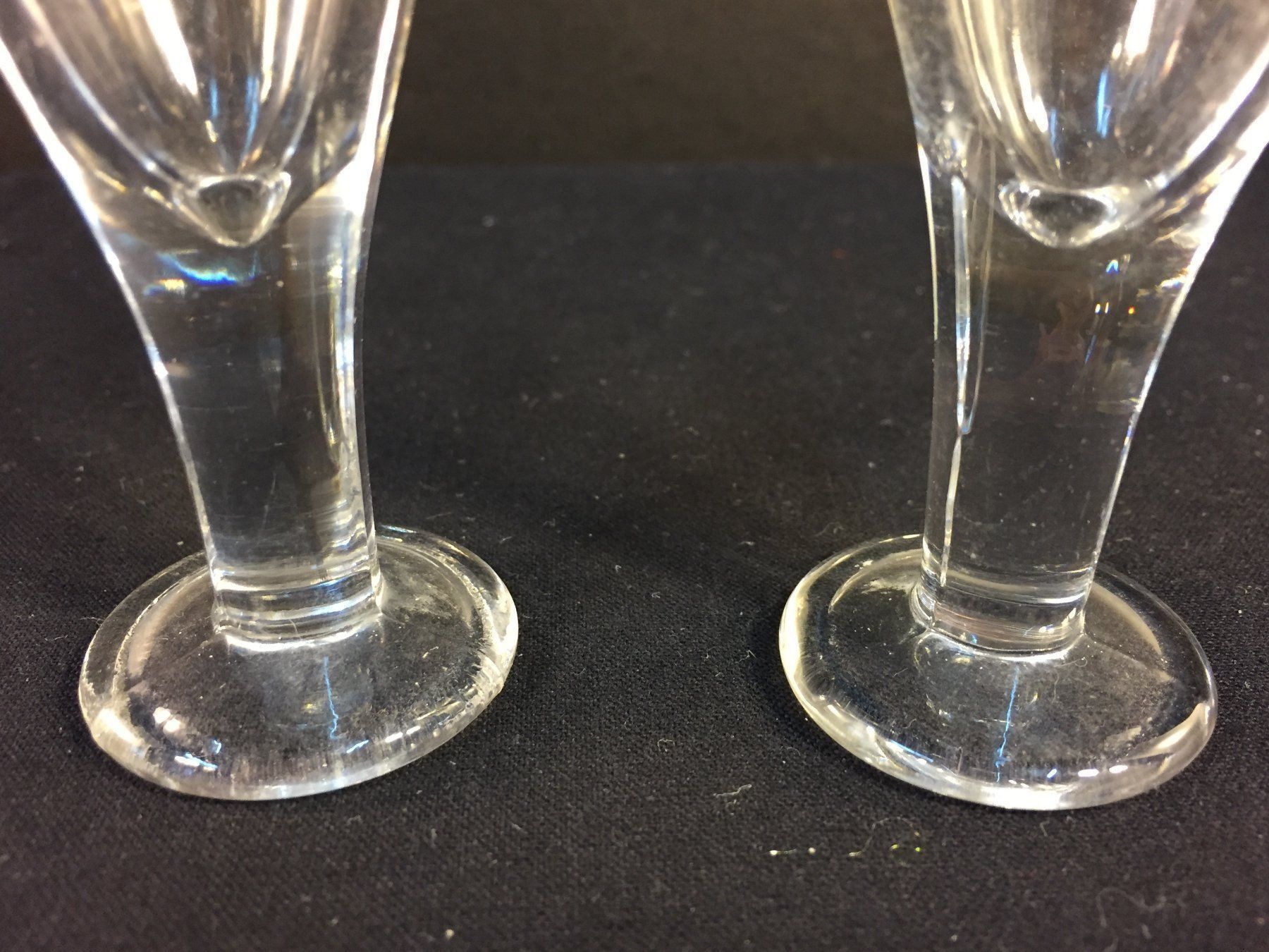 Bicchieri: Vintage 2 Pressed Schnaps/Likörgläser – Usato da Schaffhausen venduto da vintageville 4