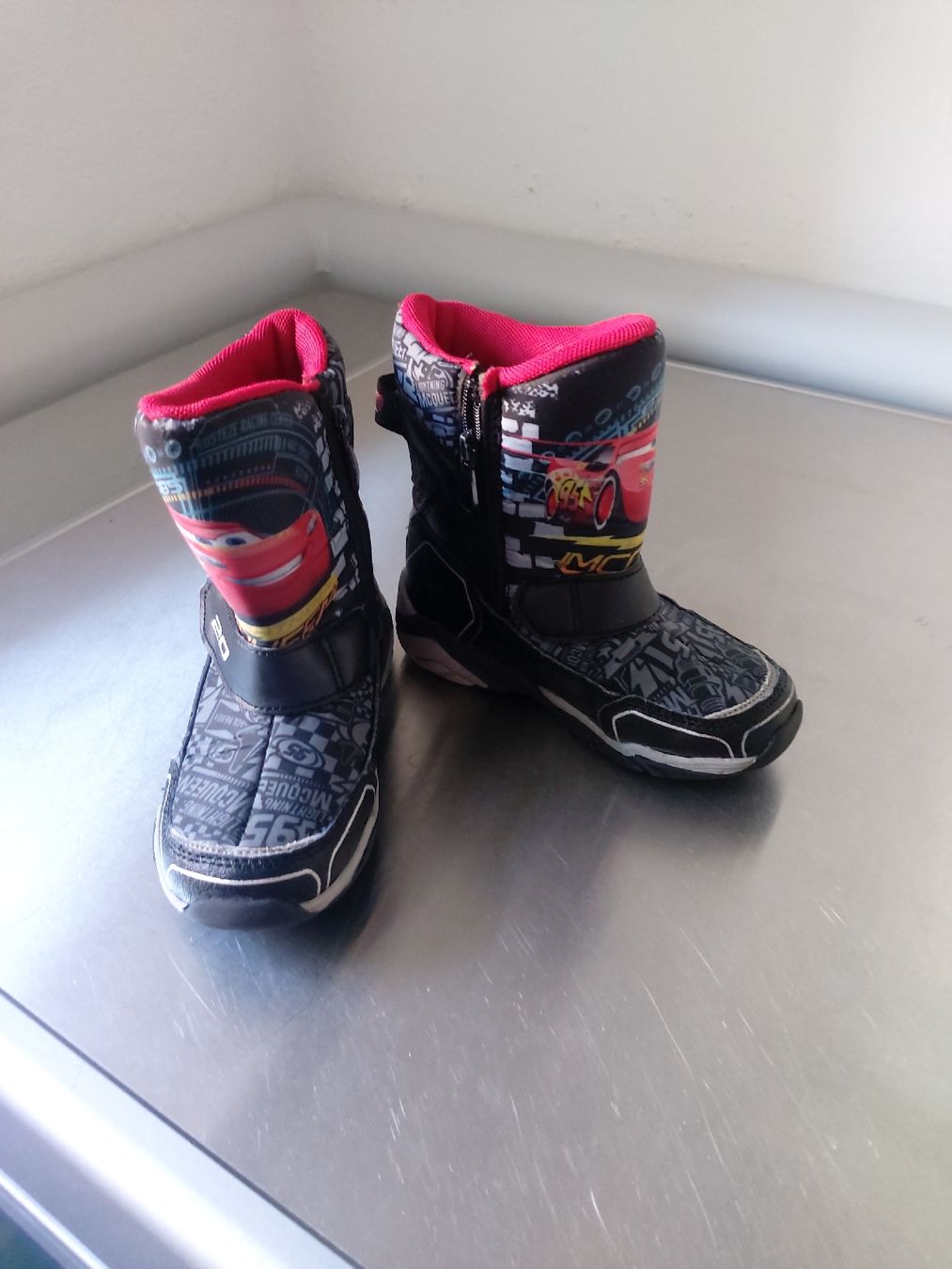 Chaussures garçon: Kinderschuh – D'occasion à Frenkendorf par Eona87