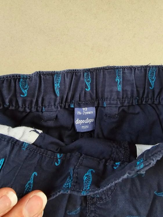 Pantalons: 2 schöne kurze Hosen für 3-4 Jährige – D'occasion à Buchberg par Kyra2009 2