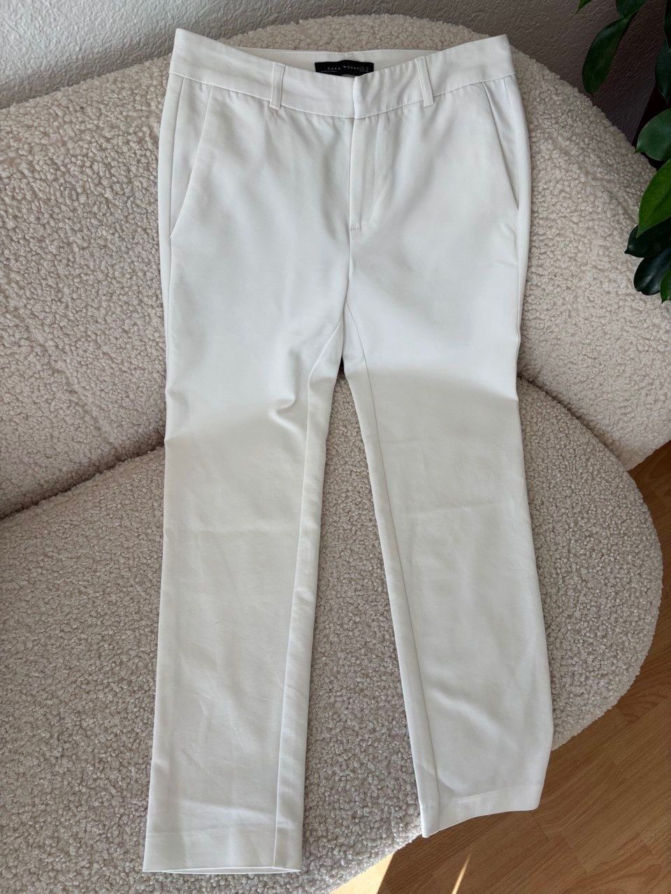 Zara Pantaloni: Zara Hose – Usato da Bern venduto da ViksiBash