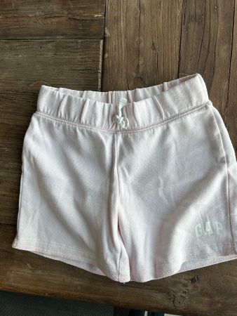 Shorts GAP 116 rosa