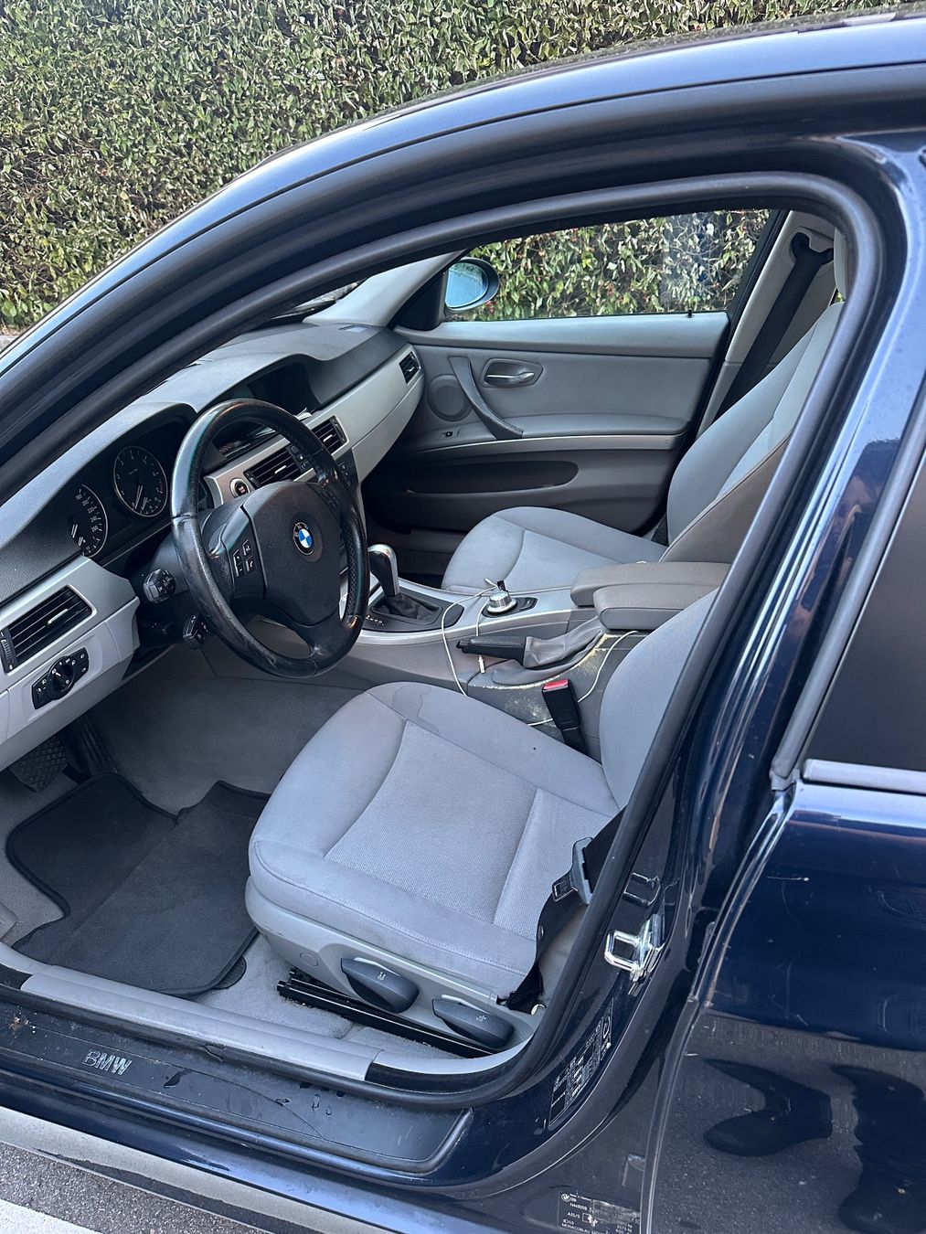 BMW Automobili: BMW 320i mit MFK Automat – Usato da Mellingen venduto da Gili_S 7