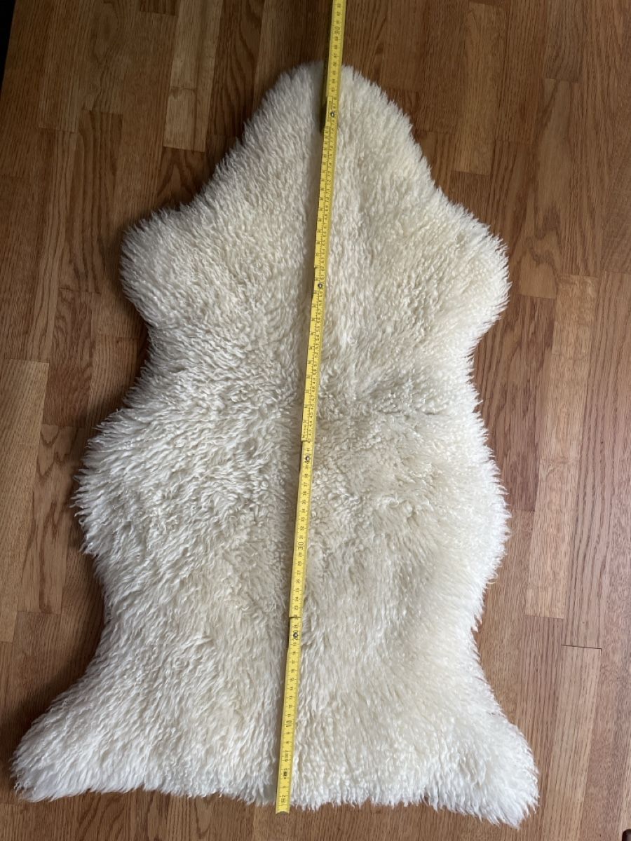 Tappeti: Lammfell Teppich – Usato da Sursee venduto da abcdxyz 1