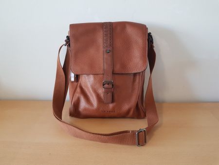 TED BAKER Leder Umhängetasche *WIE NEU*