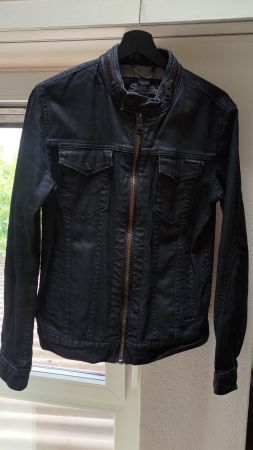 Schöne Jeansjacke von SuperDry Grösse M ab 1.-