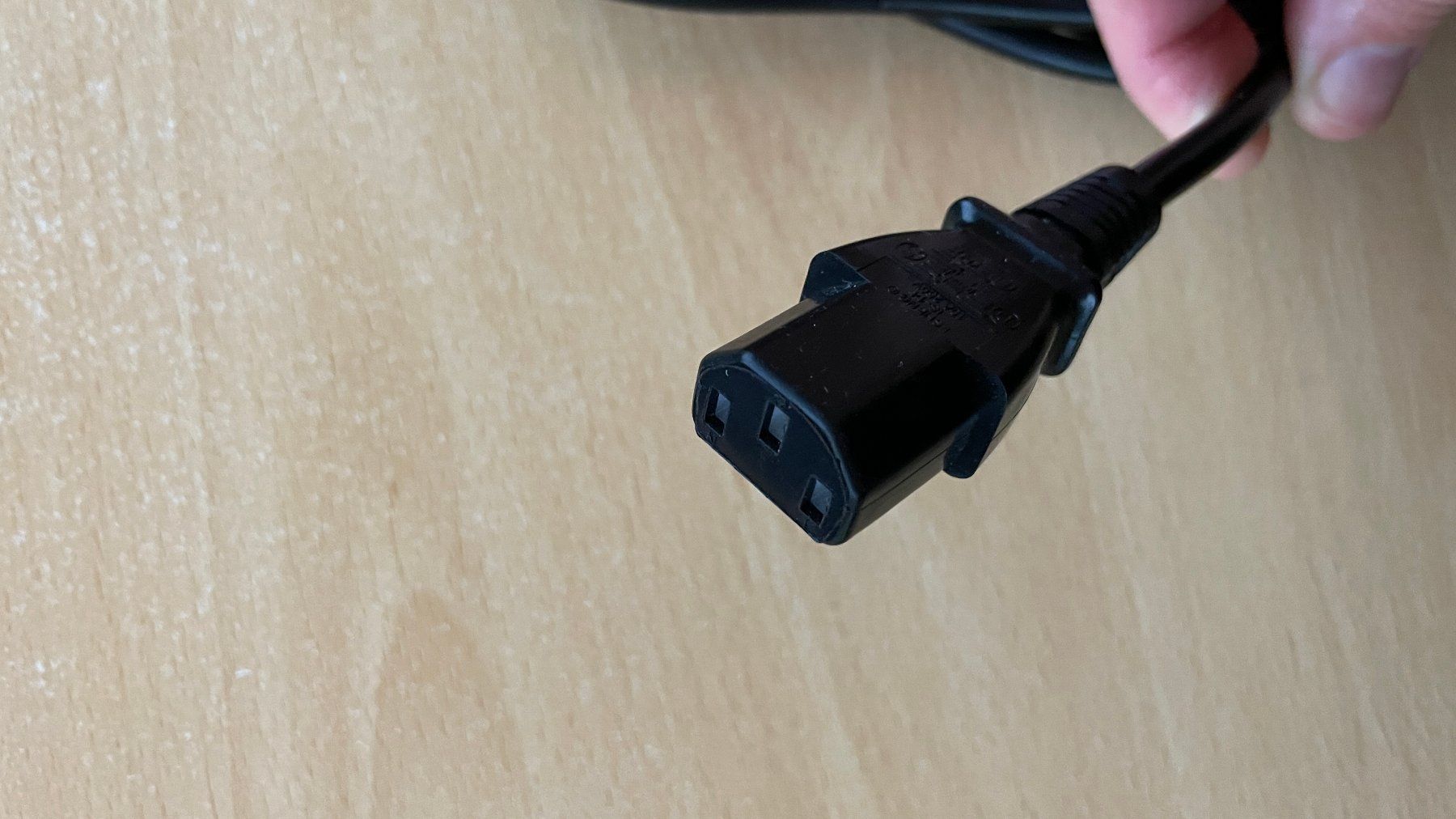 Cavi: Stromkabel Gerätekabel Kabel Deutscher Stecker 1,5m – Nuovo (secondo la descrizione) da Glattfelden venduto da cybermaxx 1