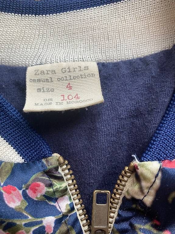 Giacche & Cappotti: Jacke mit schönem Blumenmuster – Usato da Zürich venduto da rundeshaus1 1