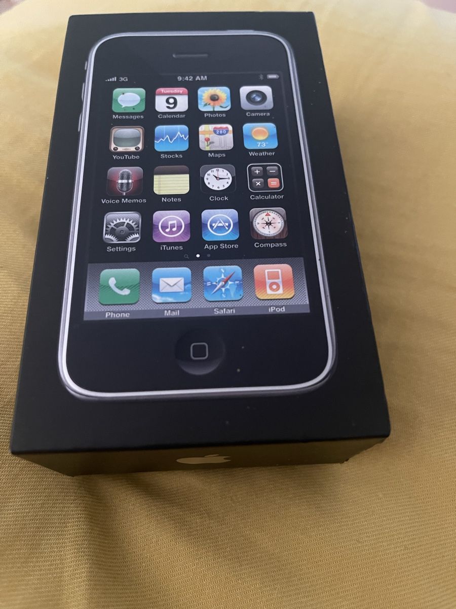 Apple Portables: iPhone 3GS 16GB schwarz mit OVP – D'occasion à Luzern par M.Ai 1