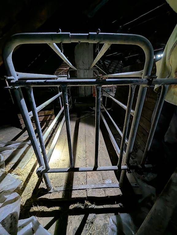 Mobilhome: Abferklelbox mit Holzboden mobil – Gebraucht aus Langnau i. E. von blu_7xhw 1