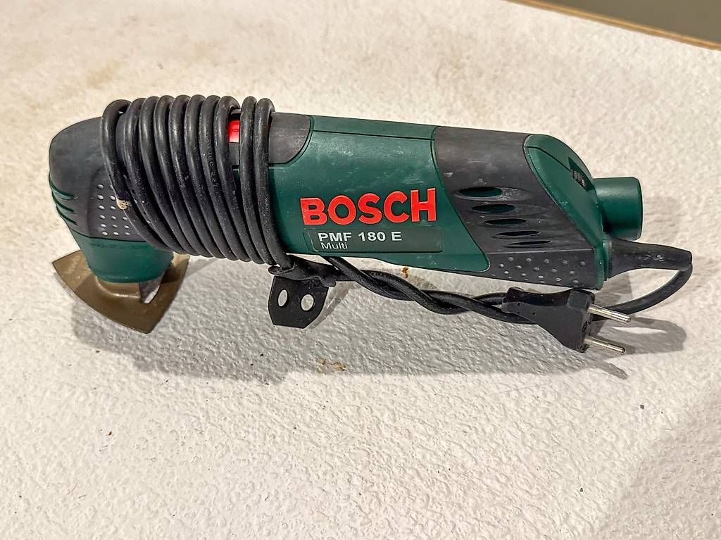 Tutti gli attrezzi: Bosch PMF 180 E MultiTool  vielseitig & zuverlässig – Usato da Ebikon venduto da Leonidas2 3