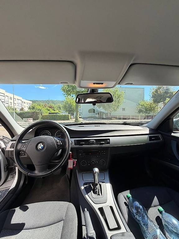 BMW Autos: Auto BMW 320i – D'occasion à Dulliken par lej_lfp7 4