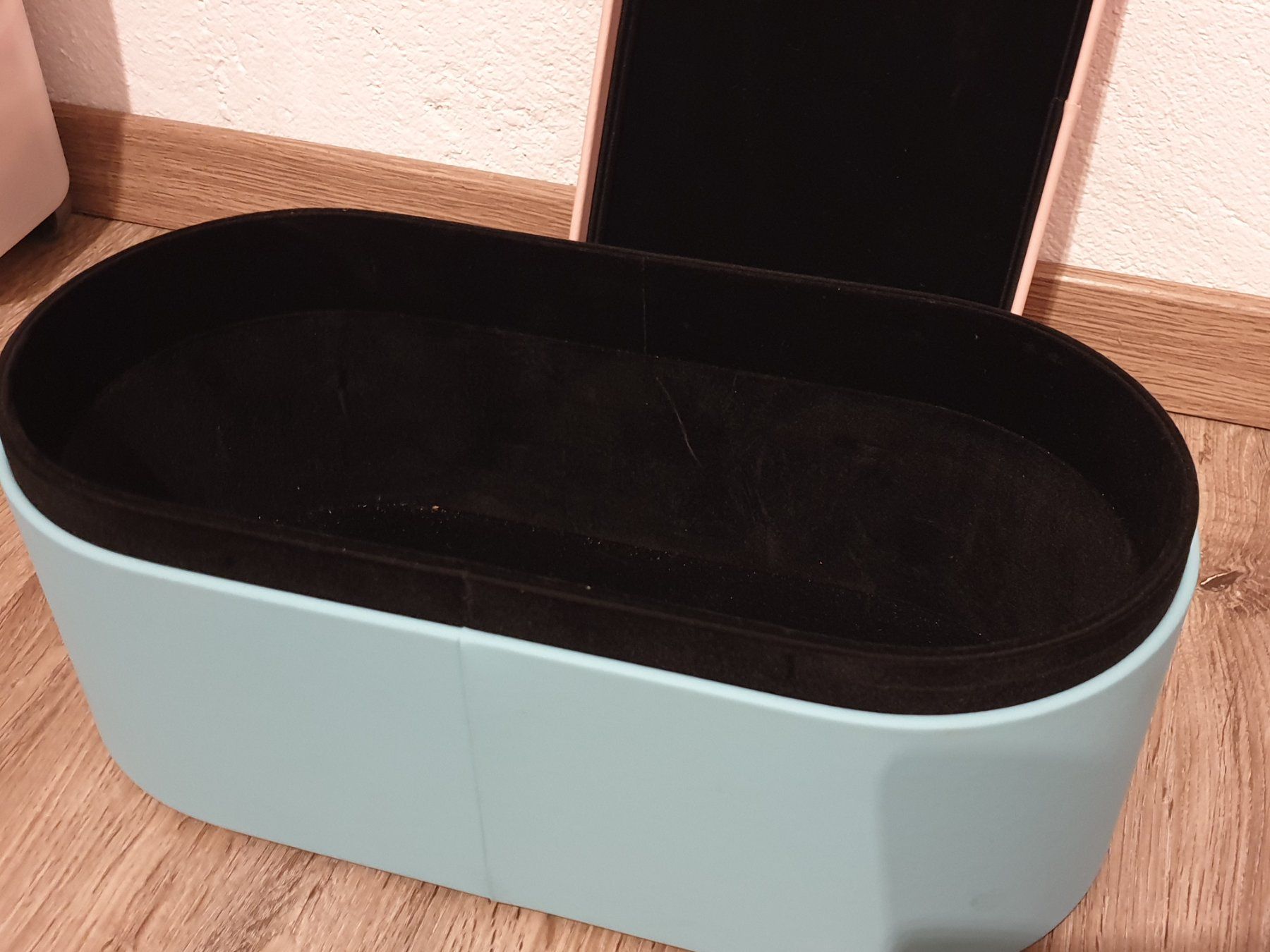 Lettini & sedie per cosmetici: Box Dyson Orange Zubehor Haar oder Kosmetik – Usato da Saxonne (Ayent) venduto da SnowRoof 2