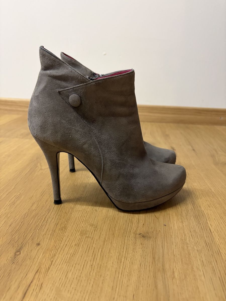 Buffalo Scarpe da donna: Buffalo Stiefeletten grau – Usato da Zürich venduto da pfr_96rn