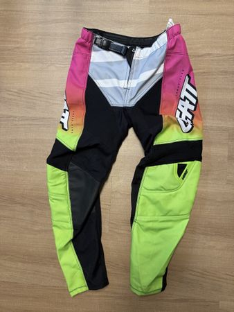 Leatt Motocross Hosen Grösse L Junior sehr guter Zustand