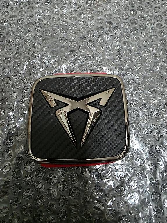 Accessori per altri veicoli: Cupra Emblem BAT Neu – Usato da Scherzingen venduto da mar_s5yr 2