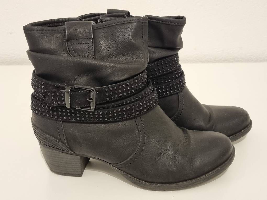 Damenschuhe: Bottines à talons noires – Gebraucht aus Gland von Khazmur1