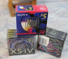 Sony MiniDisc MDW-74 & TDK XS-iV 74, neu & original!