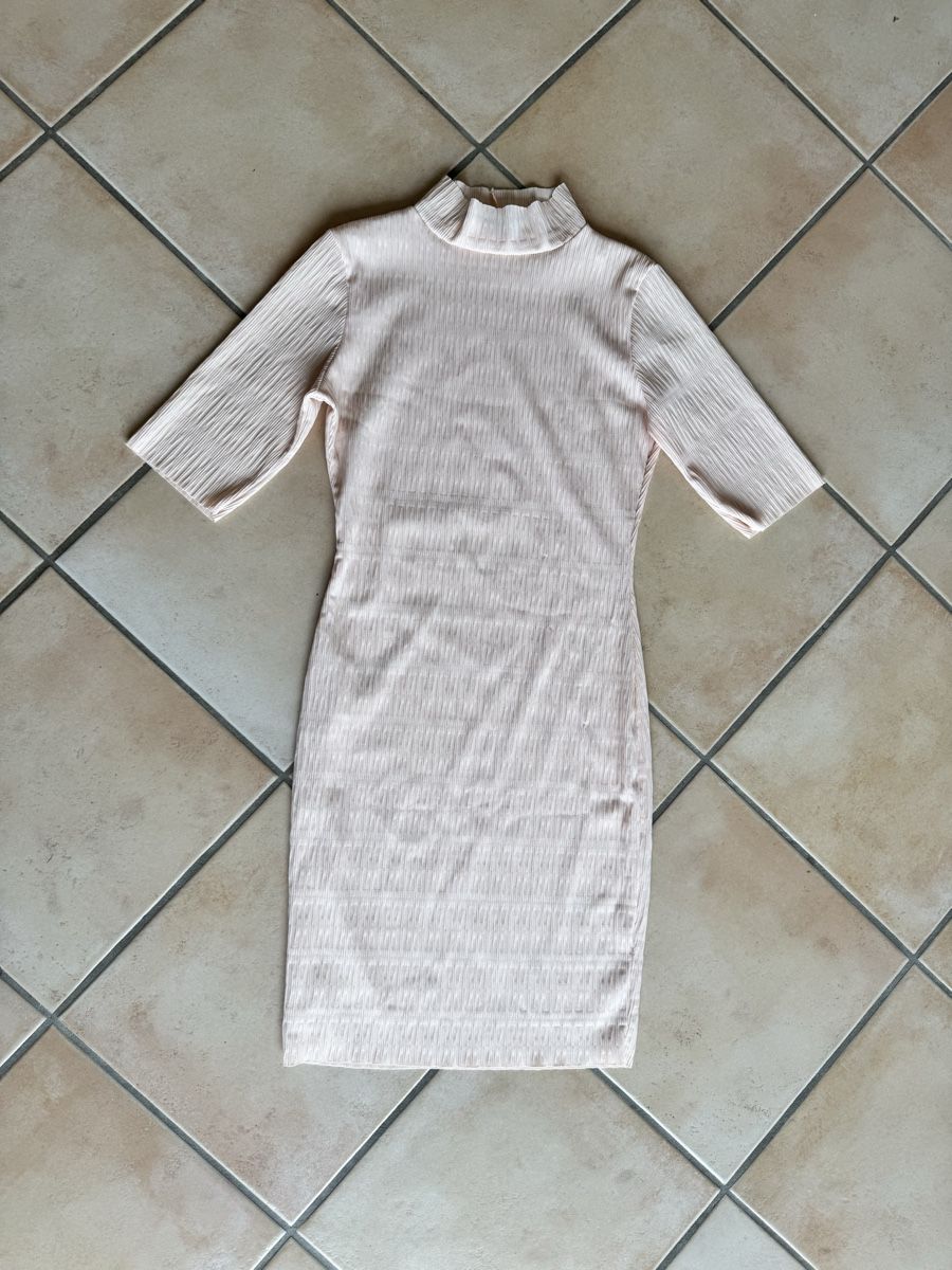 Robes: robe rose clair – D'occasion à Lonay par nei_79jc