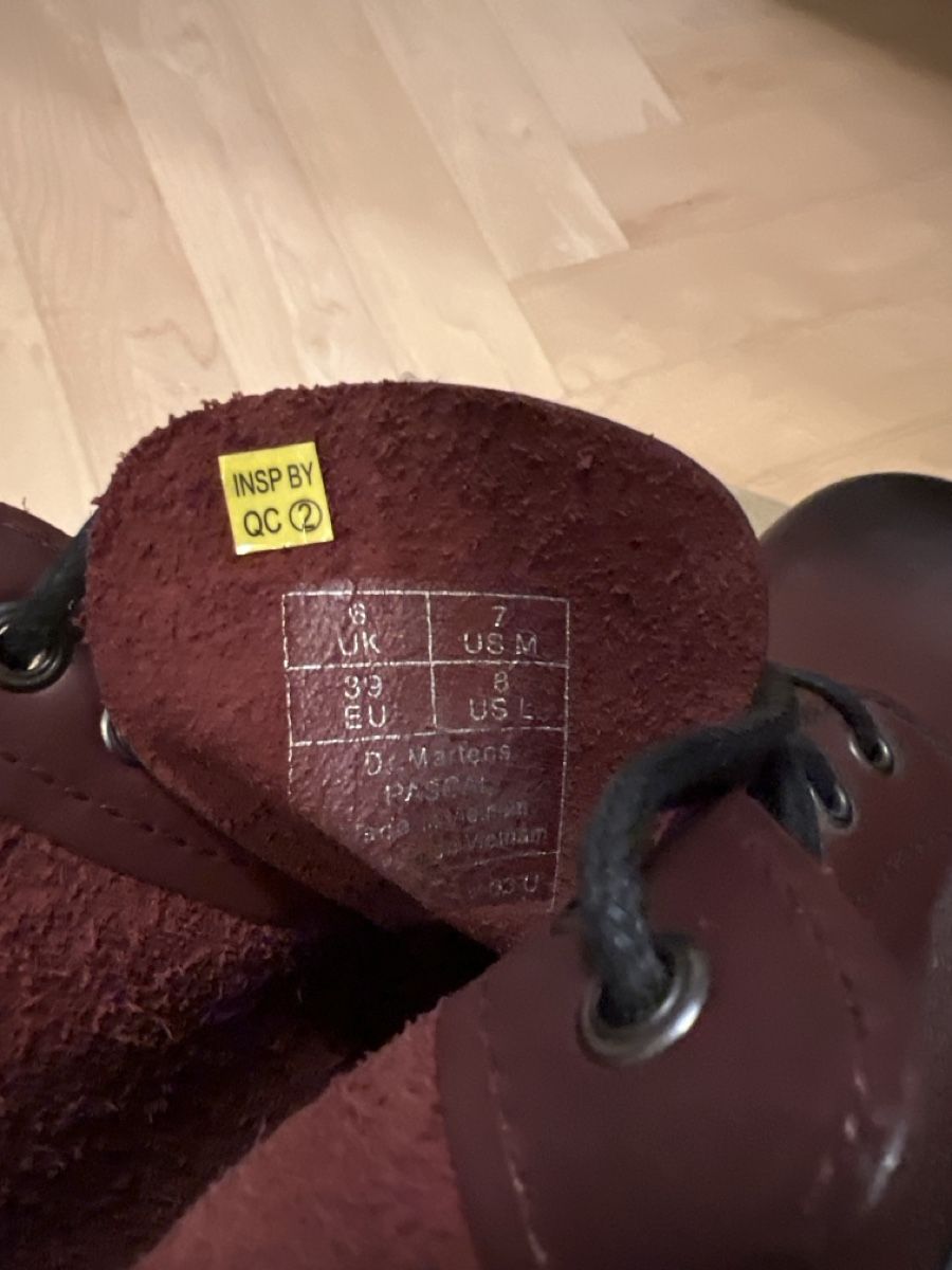 Dr. Martens Damenschuhe: Stiefel Dr. Martens Pascal bordeauxrot NEU Grösse 39 – Neu (gemäss Beschreibung) aus Zürich von Alexandra2206 2