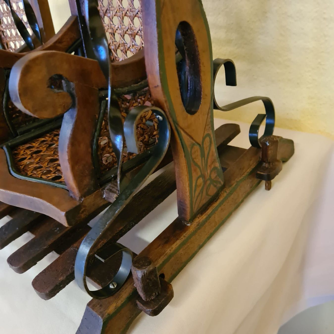 Altre altalene da giardino: Antiker Puppenschaukel – Usato da Eschlikon TG venduto da zuzanka80 9