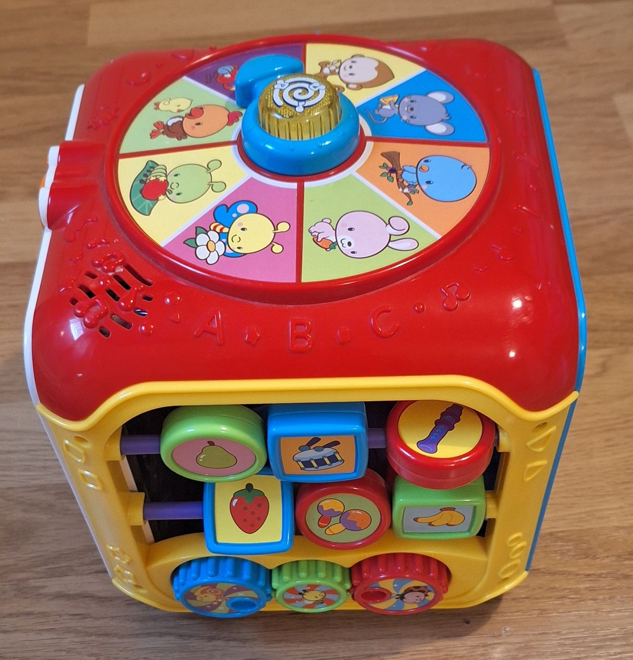 Giocattoli: Cube d’activités interactif VTech – Cube des découver – Usato da Yverdon-les-Bains venduto da CelMt 1