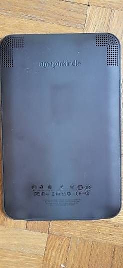 Amazon Tablet PC: Amazon Kindle eBook-Reader (ca. 2011) – Gebraucht aus Duggingen von lot-of-fun 1