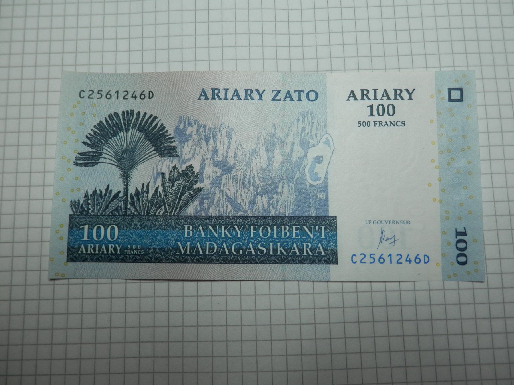 Banknoten: Banknote Madagaskar 2004 100 Ariary unzirkuliert – Neu (gemäss Beschreibung) aus Weiach von weiach81