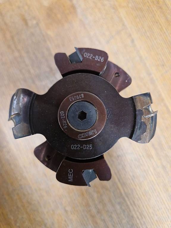 Tutti gli attrezzi: Alter CNC Rover 24 Fräser  – Usato da Aesch BL venduto da fubi04 1