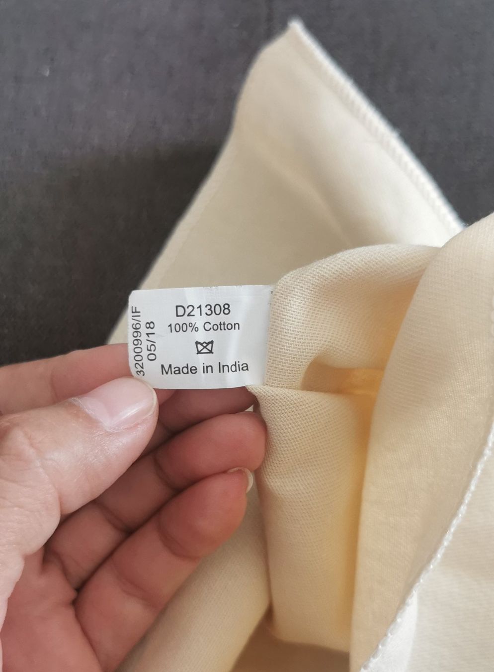 Louis Vuitton Taschen für Damen: LV dust bag wallet – Gebraucht aus Morges von  3