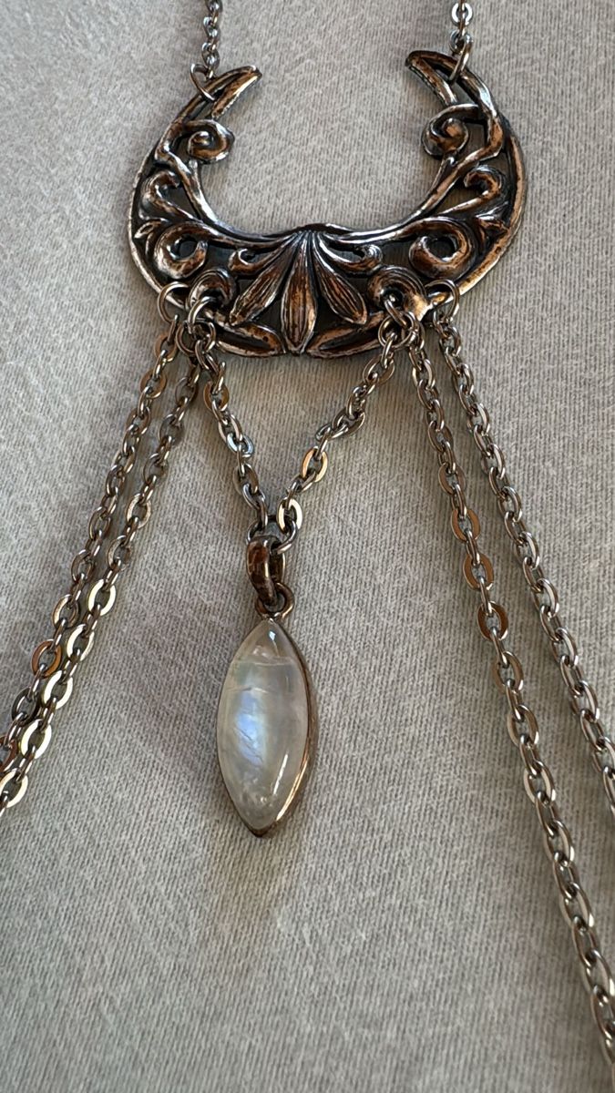 Catenine: Bodychain/Körperkette mit Regenbogen-Mondstein – Usato da Heiden venduto da Bettyk11.