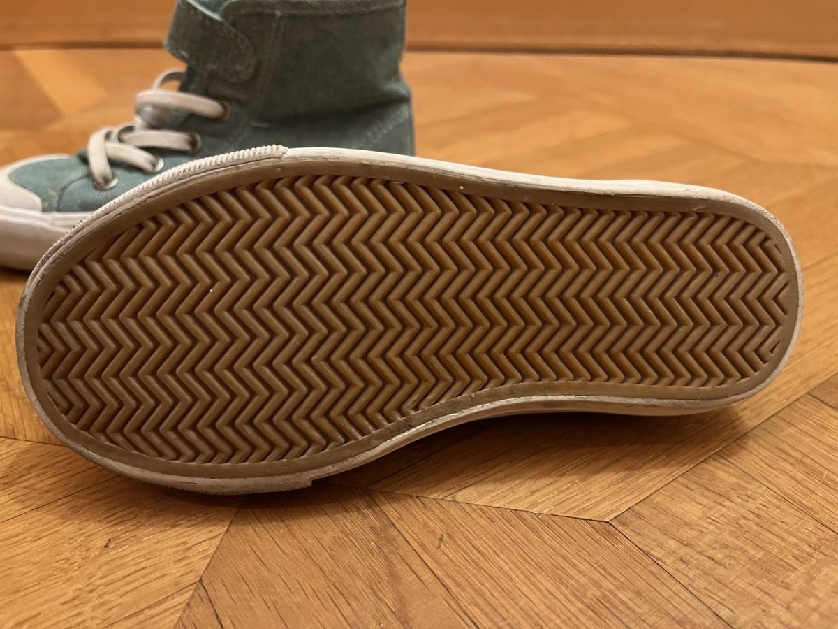 H&M Scarpe per ragazze: Kinderschuhe Frühling Gr. 28 – Usato da Rüti ZH venduto da Lilalillifee 1