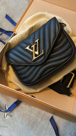 Louis Vuitton New Wave Multi-Pochette Black – Authentic