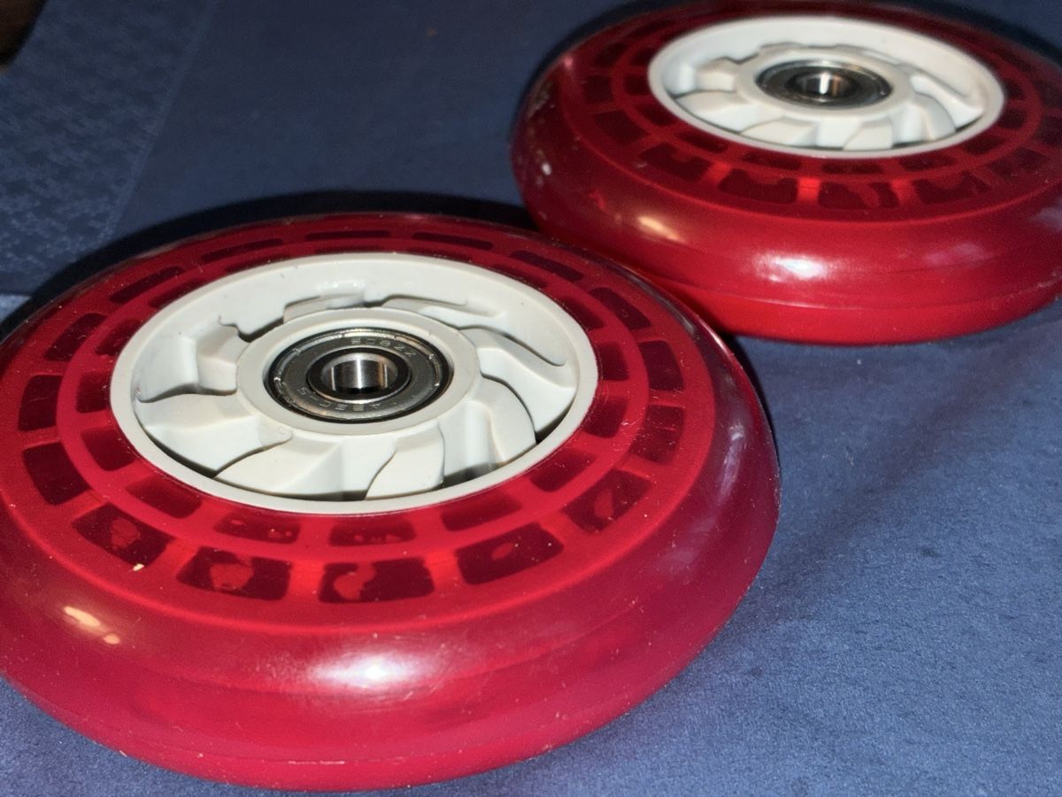 Altro per stoccaggio & trasporto: 3 x Inline Skater Roller Red Bearing Set – Nuovo (secondo la descrizione) da Oberrüti venduto da Jomaru 1