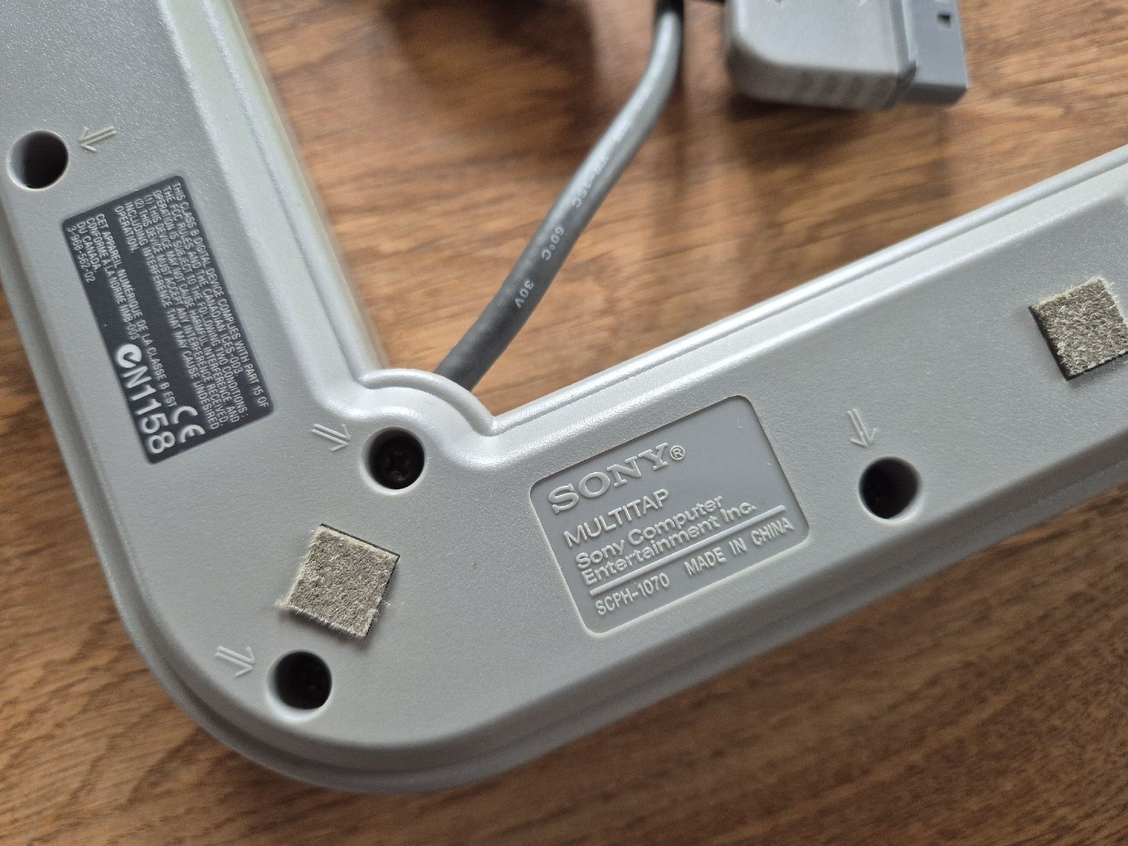 Sony Controller: Sony Multitap für Playstation 1 – Usato da Gümligen venduto da kurt2591989 1