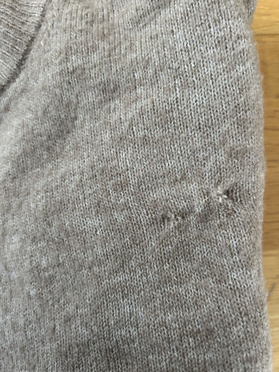 H&M Pullover & Sweatshirts: H&M Feinstrickpullover, Grösse XS, Beige – Gebraucht aus Erlenbach ZH von miralinn 3