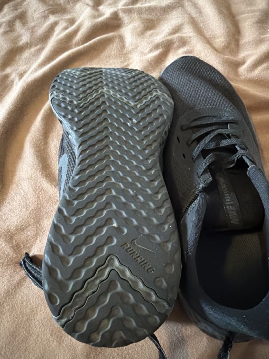 Nike Scarpe da uomo: Nike révolution – Usato da Sementina venduto da bru_vpp5 3